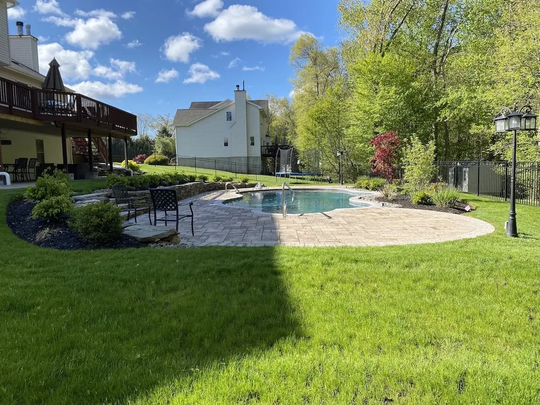 FRANK MILLER'S LANDSCAPING INC logo